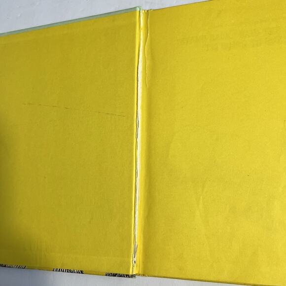 Stand Back Said The Elephant Im Going To Sneeze Childrens Book Vintage Hardcover - Picture 2 of 8